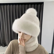 Evelien | Warme & pluizige winterset in de kleur Wit voor dames in Lounge stijl ideaal voor de winter