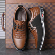Everymans Elegance Schoen in de kleur Zwart voor heren in stijl geschikt voor alle seizoenen.