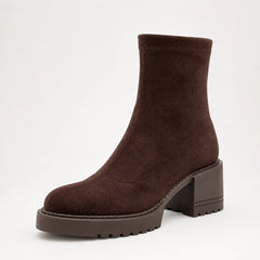 Enkellaarsjes met blokhak