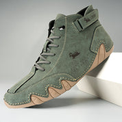 Leren wandelschoenen - perfecte combinatie van comfort, ondersteuning en duurzaamheid. Waterbestendig en ademend voor droge, frisse voeten tijdens outdoor avonturen.