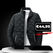 Modieus jack voor een casual look met een trendy uitstraling. Gemaakt van hoogwaardige materialen voor comfort en een perfecte pasvorm. Met een veelzijdig en behoudend ontwerp, is dit jack ideaal voor diverse gelegenheden.