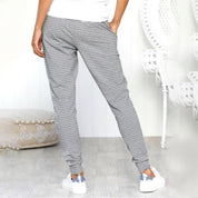 Femke | Stijlvolle Relaxbroek in de kleur Grijs voor dames in Lounge stijl geschikt voor alle seizoenen.