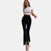 Femke | Stijlvolle uitlopende broek in de kleur Beige voor dames in stijl ideaal voor de lente.