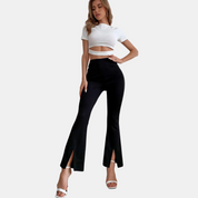Femke | Stijlvolle uitlopende broek in de kleur Beige voor dames in stijl ideaal voor de lente.