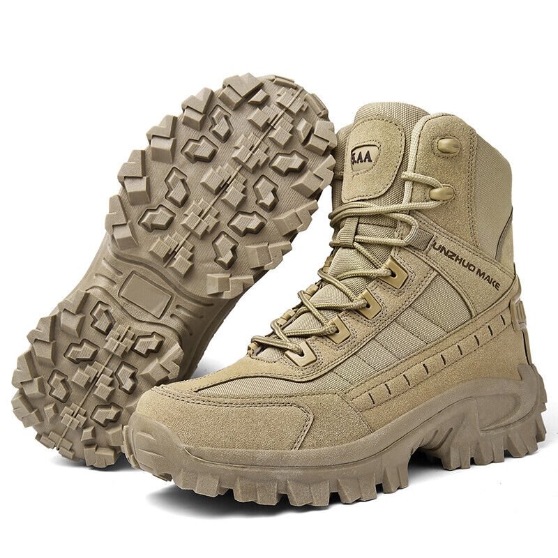 Stap vol vertrouwen de koude dagen tegemoet met deze stoere militaire winterlaarzen voor dames, genaamd Femke. Gemaakt van pluche en katoen voor ultieme warmte en comfort, met een stevige constructie, luxe voering, uitstekende grip en ondersteuning - ideaal voor stedentrips en stevige wandelingen tijdens de wintermaanden.