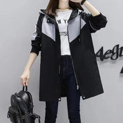 Femke | Trenchcoat voor lente en herfst in de kleur Grijs voor dames in Heritage stijl ideaal voor de herfst.