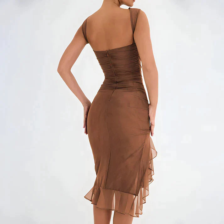 Fenna | Elegante bodycon jurk met ruches in de kleur Zwart voor dames in Party stijl ideaal voor de lente.
