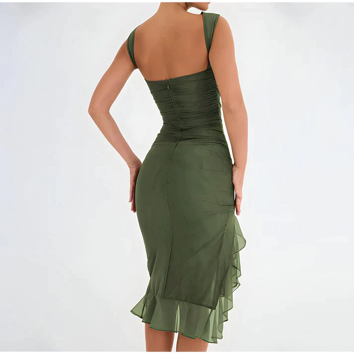 Fenna | Elegante bodycon jurk met ruches in de kleur Zwart voor dames in Party stijl ideaal voor de lente.