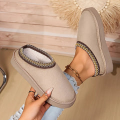 Slip-on slippers met pluche materiaal