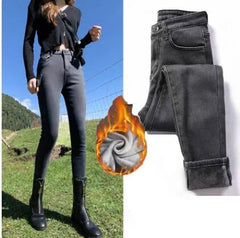 Fieke | Warm gevoerde damesjeans in de kleur Grijs voor dames in stijl geschikt voor alle seizoenen.