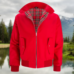 Stoer Harrington jasje, perfect voor een trendy look. Inclusief ingewerkte schoudernaden, praktische zakken, geribbelde manchetten en zoom, meerlaagse voering, ontspannen pasvorm en omgeslagen kraag voor veelzijdige uitstraling.