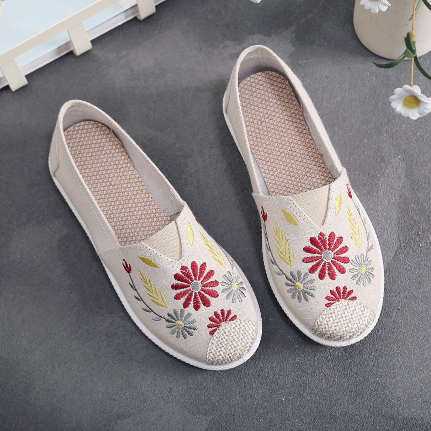 Fleur | Fleurige canvas espadrilles in de kleur Wit/Rood voor dames in Beach stijl ideaal voor de zomer.