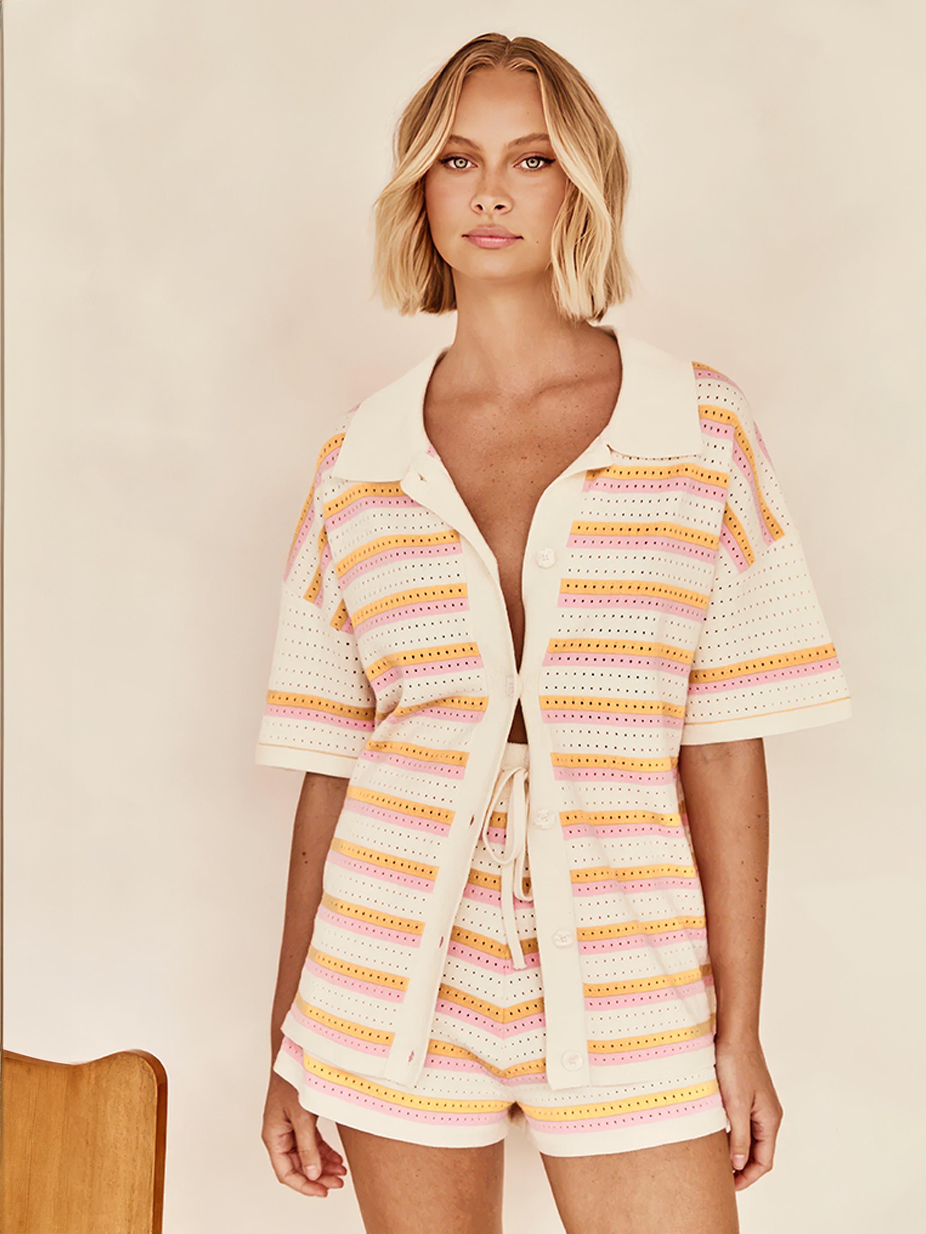Fleur | Gebreide gestreepte set in de kleur Beige voor dames in stijl ideaal voor de zomer.