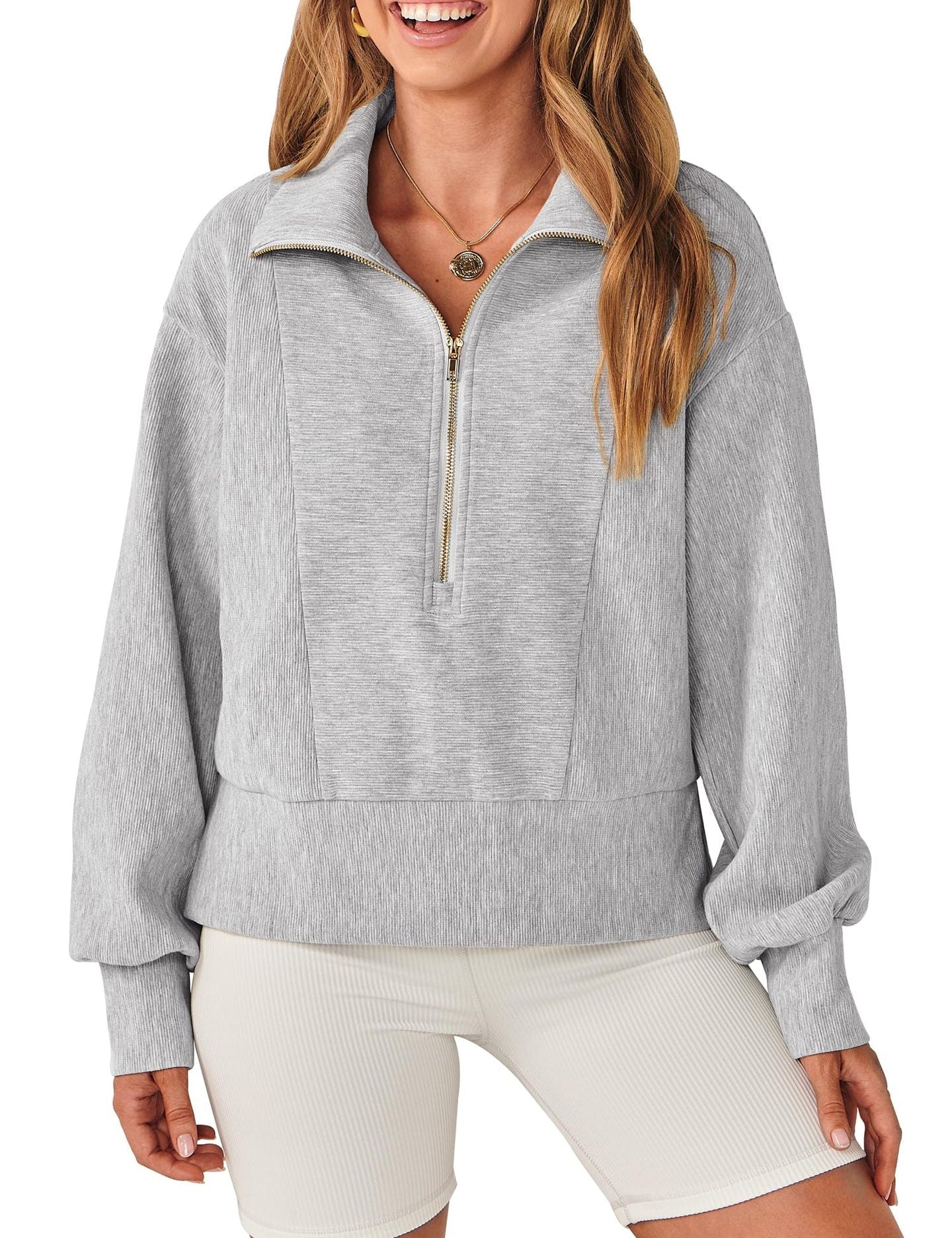 Gebreide pullover met V-hals in de kleur Grijs voor dames in Heritage stijl geschikt voor alle seizoenen.