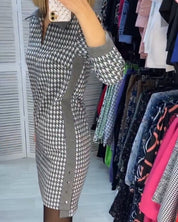 Geruite Jurk met zakken in de kleur Grijs voor dames in stijl ideaal voor de herfst.