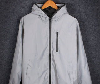 Gifford | Superheldere Reflecterende Jas in de kleur Grijs voor heren in stijl ideaal voor de herfst.