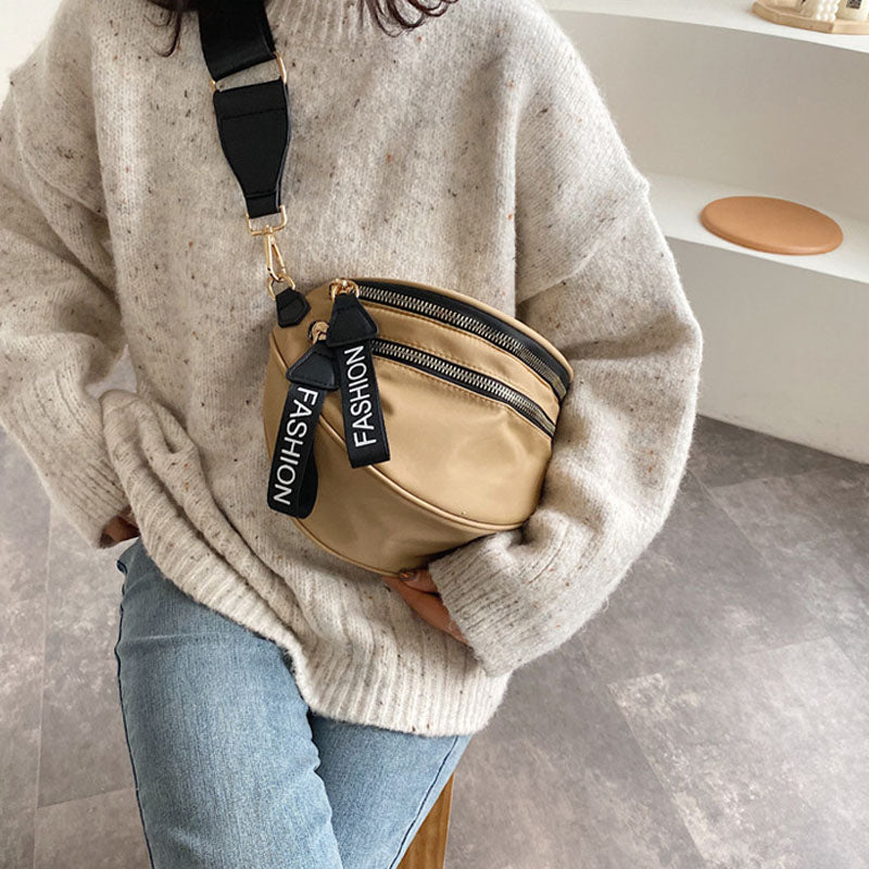 Heidi Handige Schoudertas | De perfecte schoudertas voor op reis in de kleur Zwart voor dames in stijl geschikt voor alle seizoenen.
