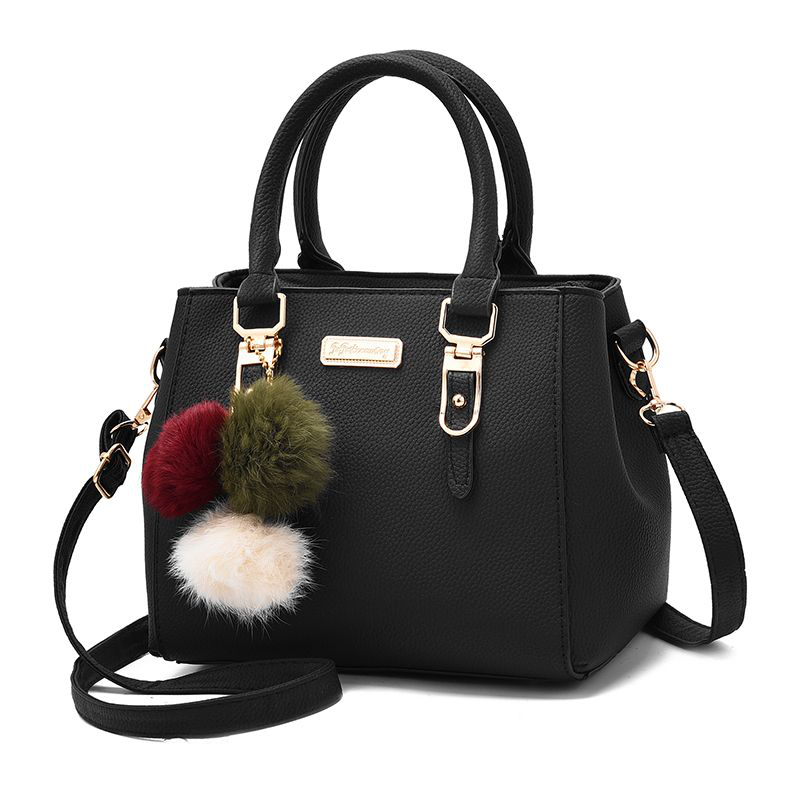 Helen Crossbody Tas | Klassiek & Stijlvol in de kleur Zwart voor dames in Heritage stijl geschikt voor alle seizoenen.