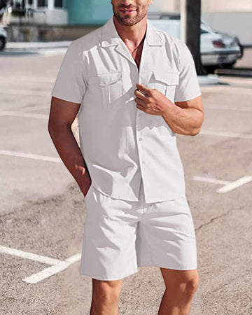 Herenoverhemd en korte broek in de kleur Wit voor heren in stijl ideaal voor de lente.