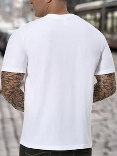 Hoge Hals T-Shirt in de kleur Wit voor heren in stijl ideaal voor de lente.