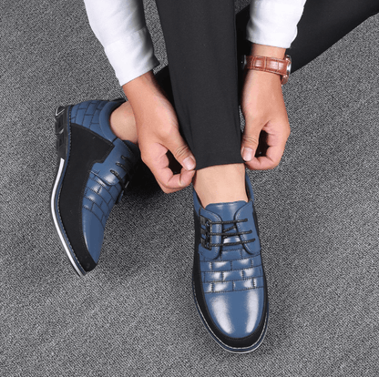 Hybride kunstleren schoenen - een perfecte mix van klassieke en elegante ontwerpen. Deze stijlvolle en veelzijdige schoenen bieden langdurig comfort, superieure demping en innovatieve ondersteuning. Geschikt voor diverse gelegenheden en ideaal voor een modieuze uitstraling.