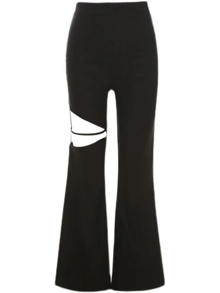 Ilaria | Flared slim damesbroek in de kleur Zwart voor dames in stijl ideaal voor de lente.