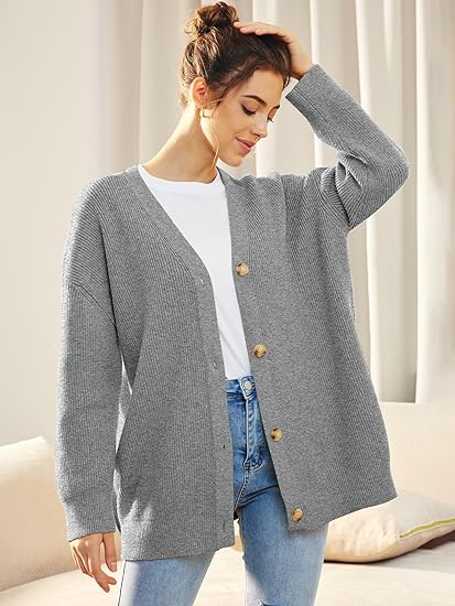 Ilse Jacobsen | Lichte cardigan met V-hals en knoopjes in de kleur Marineblauw voor dames in stijl ideaal voor de winter