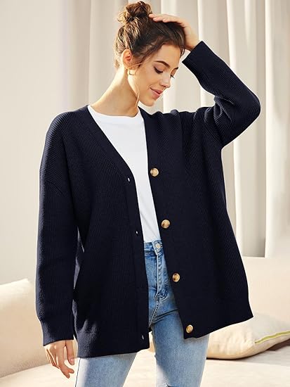 Ilse Jacobsen | Lichte cardigan met V-hals en knoopjes in de kleur Marineblauw voor dames in stijl ideaal voor de winter