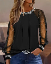 Ilse | Stijlvolle mesh top met pailletten in de kleur Zwart voor dames in Party stijl ideaal voor de herfst.