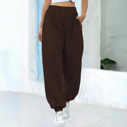 Jacintha | Stijlvolle broek met elegance in de kleur Lichtgrijs voor dames in stijl ideaal voor de herfst.