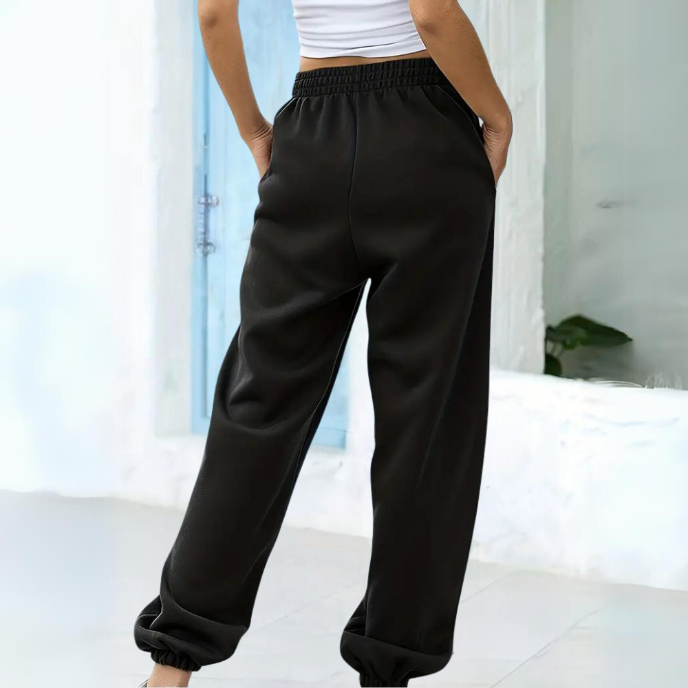 Jacintha | Stijlvolle broek met elegance in de kleur Lichtgrijs voor dames in stijl ideaal voor de herfst.