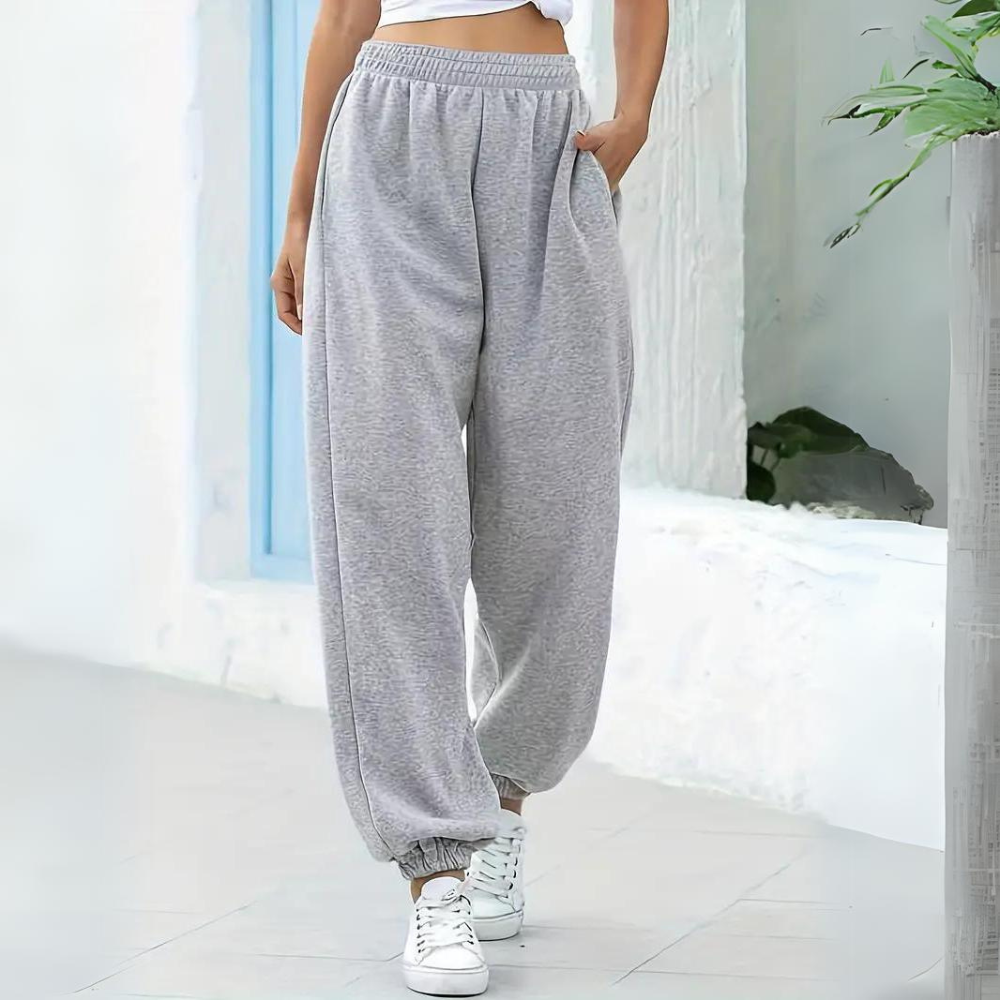 Jacintha | Stijlvolle broek met elegance in de kleur Lichtgrijs voor dames in stijl ideaal voor de herfst.