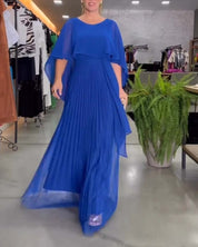 Jacobine | A-lijn Maxi Jurk met ronde hals in de kleur Roze voor dames in stijl ideaal voor de lente.