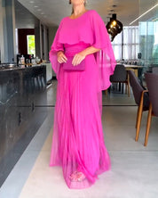 Jacobine | A-lijn Maxi Jurk met ronde hals in de kleur Roze voor dames in stijl ideaal voor de lente.