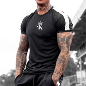 Stijlvolle heren T-shirt met opvallend logo design, gemaakt van hoogwaardige materialen voor ultiem comfort en kwaliteit. De prachtige pasvorm voegt een trendy uitstraling toe aan je dagelijkse outfits.