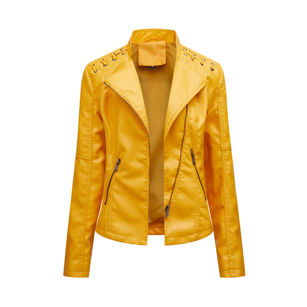 Jas Van Vegan Leather in de kleur Geel voor dames in stijl ideaal voor de herfst.