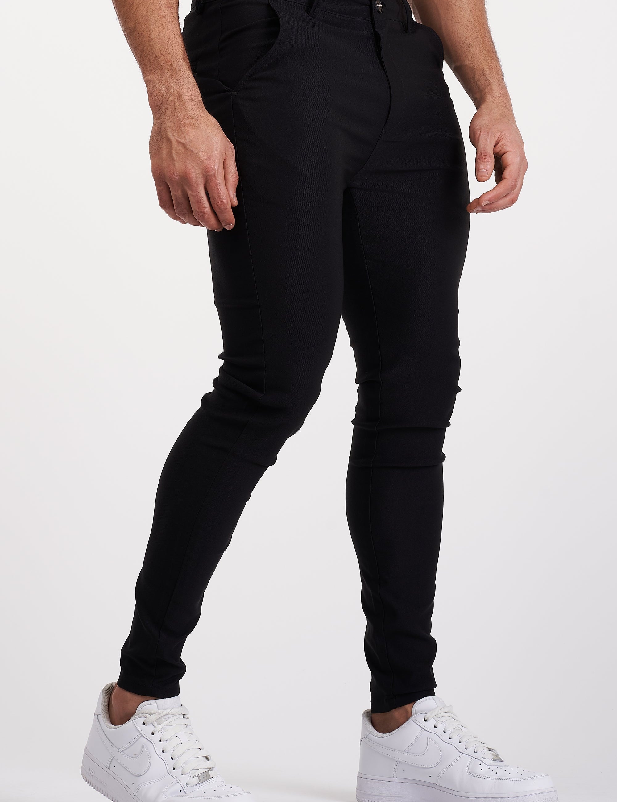 Jeroen | Casual herenjeans in verschillende kleuren in de kleur Zwart voor heren in stijl geschikt voor alle seizoenen.