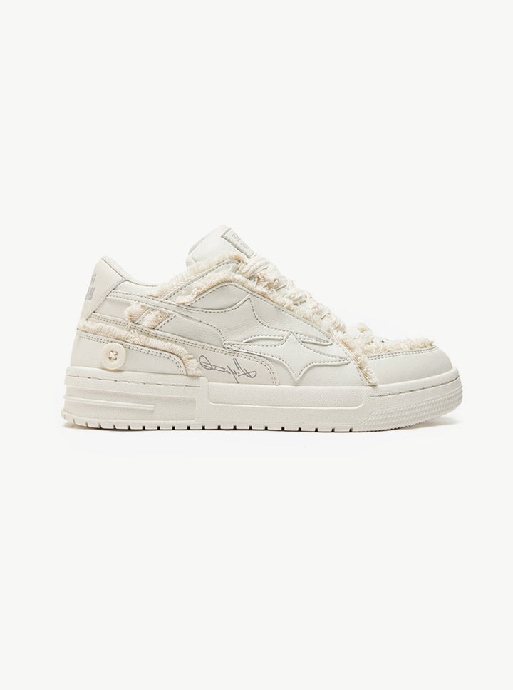 Joep | Robuuste heren sneakers met sterren in de kleur Wit voor heren in Casual stijl geschikt voor alle seizoenen.