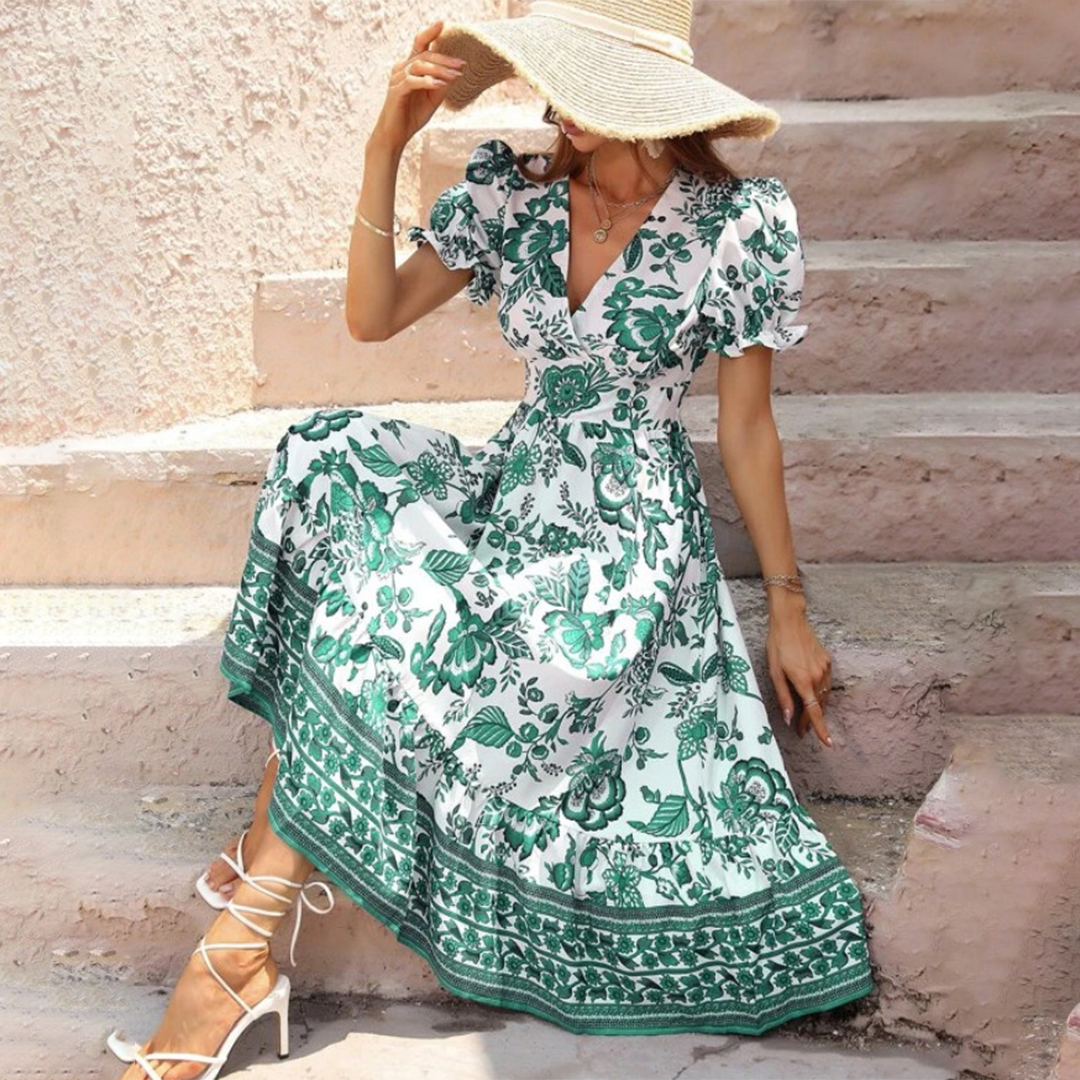 Julia | Stijlvolle Bloemenjurk in de kleur Groen voor dames in stijl ideaal voor de zomer.