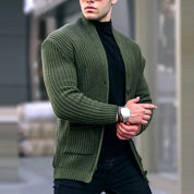 Julius | Warm gebreide slim-fit vest voor mannen in de kleur Groen voor heren in Formal stijl geschikt voor alle seizoenen.