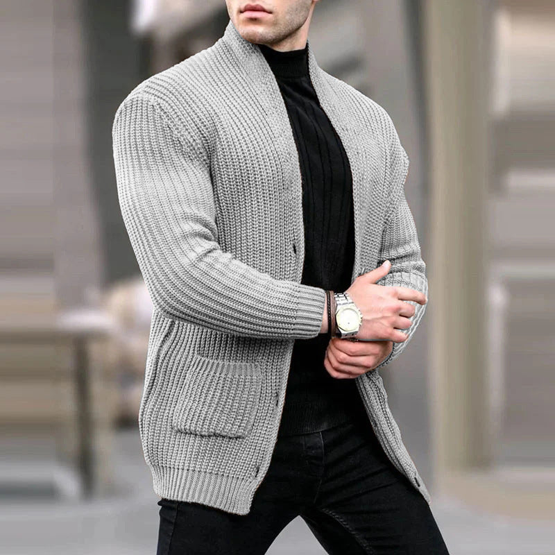 Julius | Warm gebreide slim-fit vest voor mannen in de kleur Lichtgrijs voor heren in Formal stijl geschikt voor alle seizoenen.