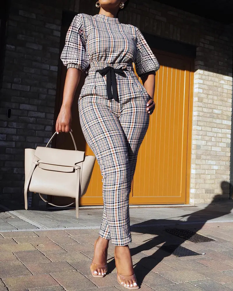 Jumpsuit met denim look print en strikdetail in de kleur Khaki voor dames in Heritage stijl geschikt voor alle seizoenen.