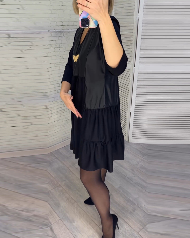 Jurk met patchwork en V-hals in de kleur Zwart voor dames in stijl ideaal voor de herfst.