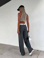 Karin | Vrijetijdsbroek in de kleur Zwart voor dames in Lounge stijl ideaal voor de lente.