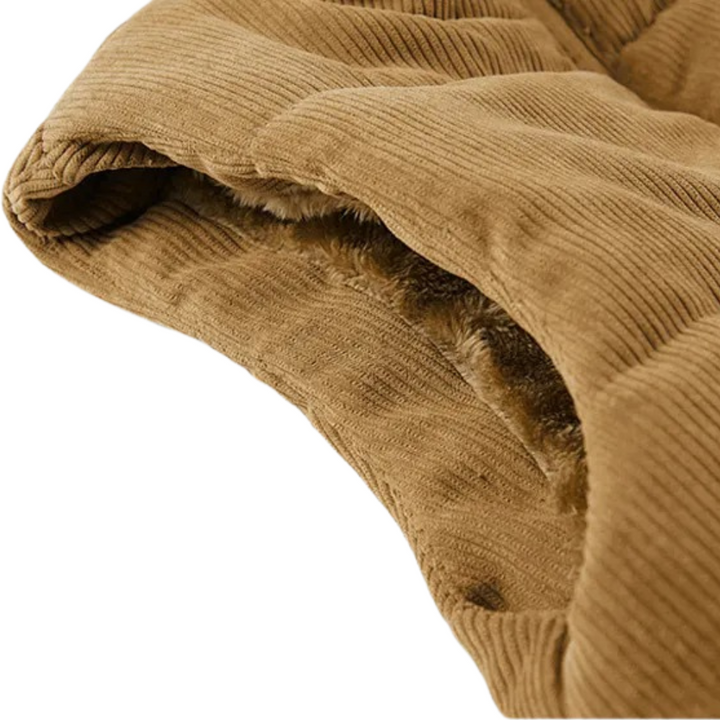 Heren Corduroy Wintervest - gemaakt van hoogwaardig polyester met een slank en gestroomlijnd ontwerp voor moeiteloze stijl. Perfecte toevoeging aan elke winteroutfit.