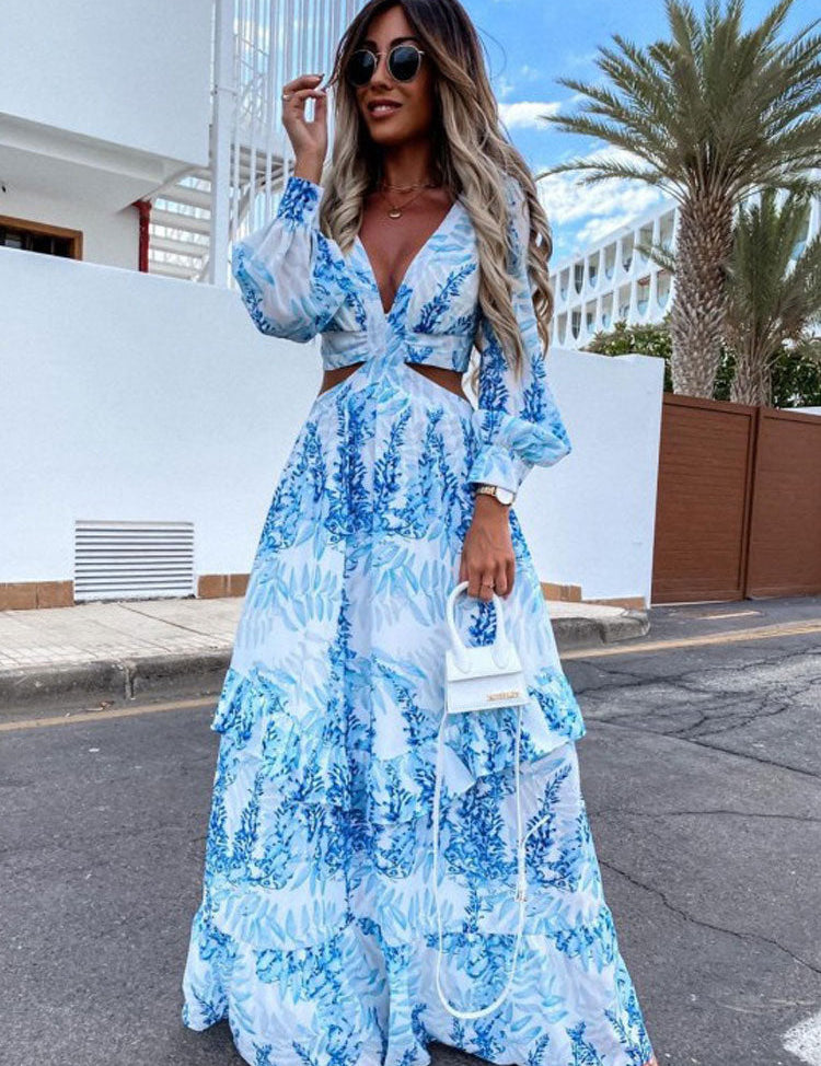 Laura | Kleurrijke maxi-jurk met uitsnijdingen in de kleur Blauw voor dames in stijl ideaal voor de lente.