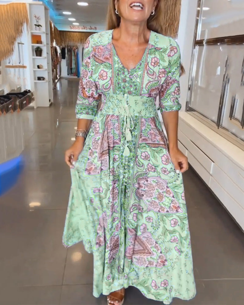 Leuke V-hals Jurk met print en A-lijn in de kleur Blauw voor dames in stijl ideaal voor de lente.