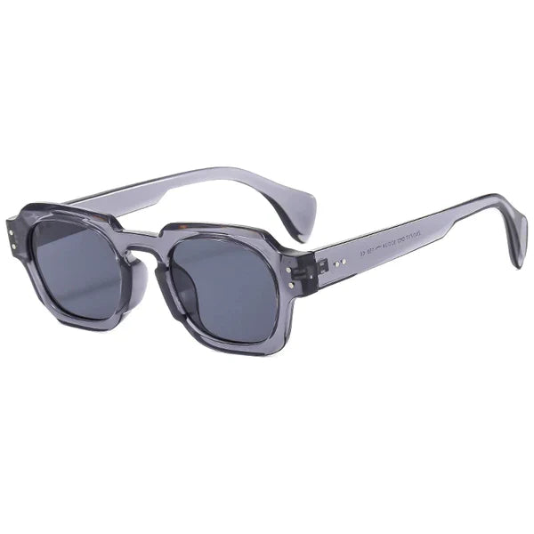 Levi | Zonnebril in pilotenstijl in de kleur Grijs voor heren in stijl ideaal voor de lente.