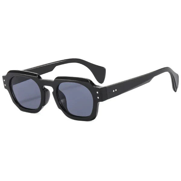 Levi | Zonnebril in pilotenstijl in de kleur Zwart voor heren in stijl ideaal voor de lente.