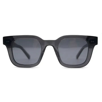 Lex | Zonnebril met donkere glazen in de kleur Grijs voor heren in stijl ideaal voor de lente.